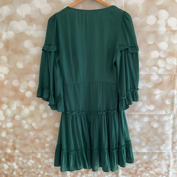 Saints + Secrets Green Dress - Picture 6 of 9